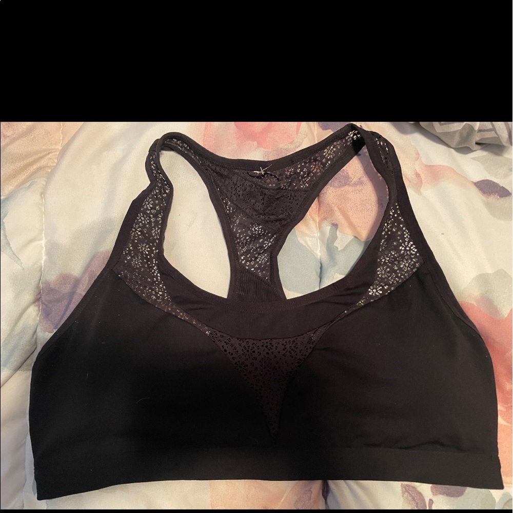 Black XL Fabletics High Impact Sports Bra